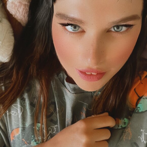 Meet your Posher, Iddy - Picture 1 of 3